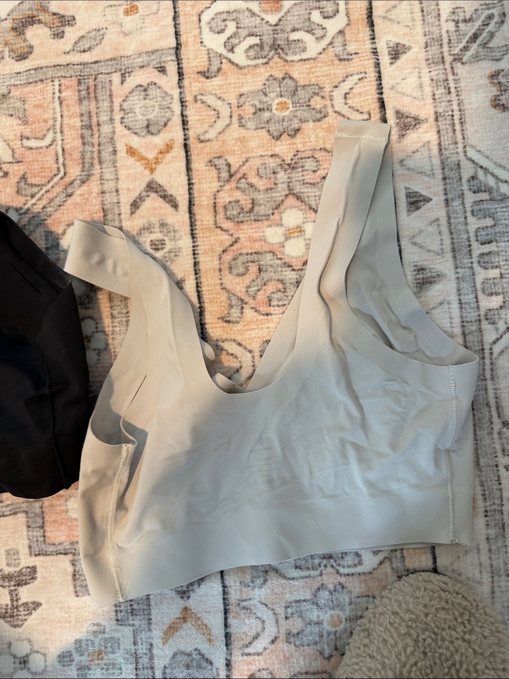Seamless Wireless Bralette - Black & Light Taupe - Picture 4 of 4